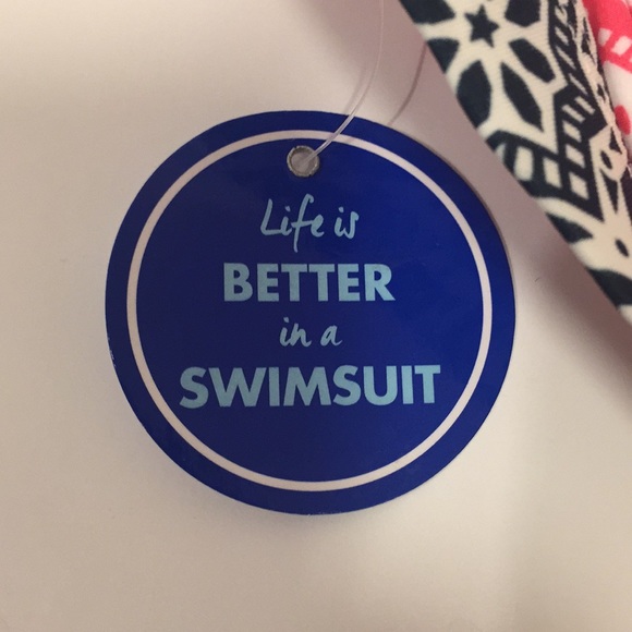 Swuimsuit for all sz 18 black .pink & white nwt - Picture 8 of 11